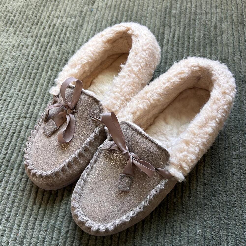 Tan & Cream Bearpaw Slippers with Bow Detail – Size 8